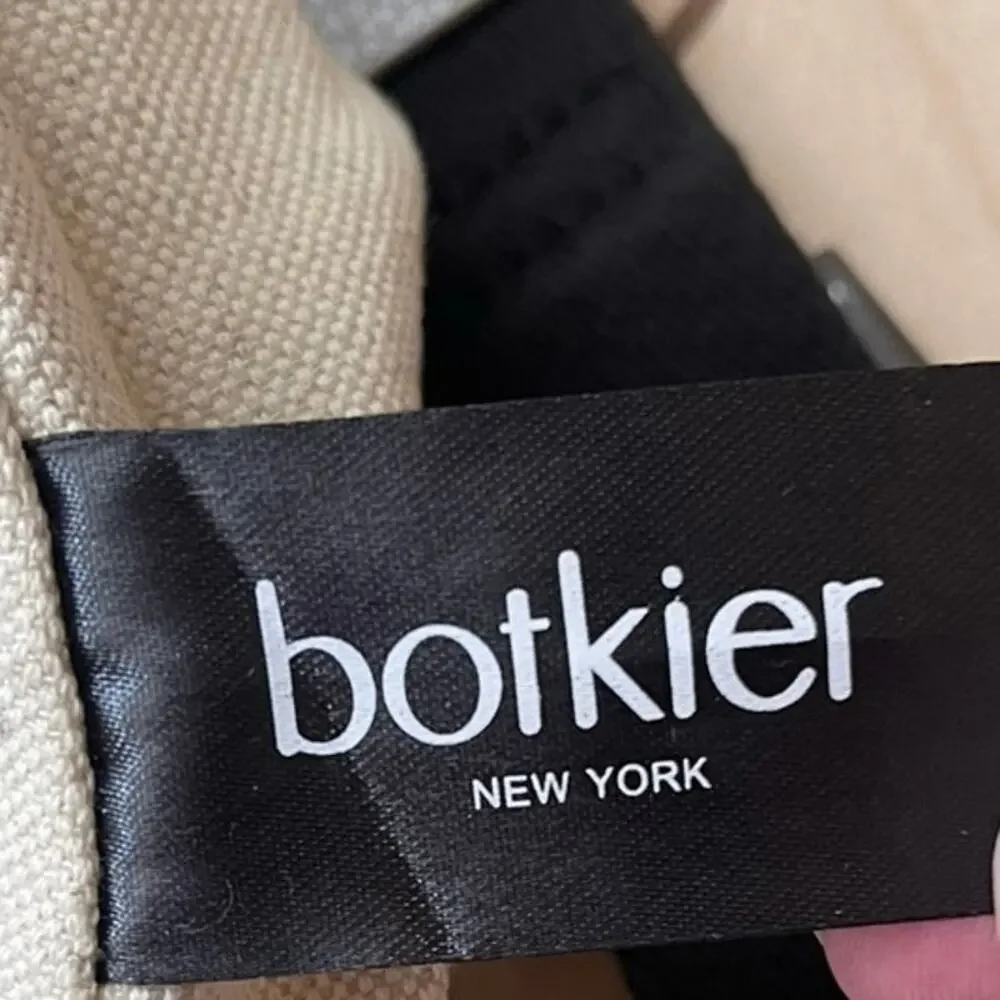 Botkier Trigger Convertible Hobo Purse Handbag Silver Grey Pebbled Leather